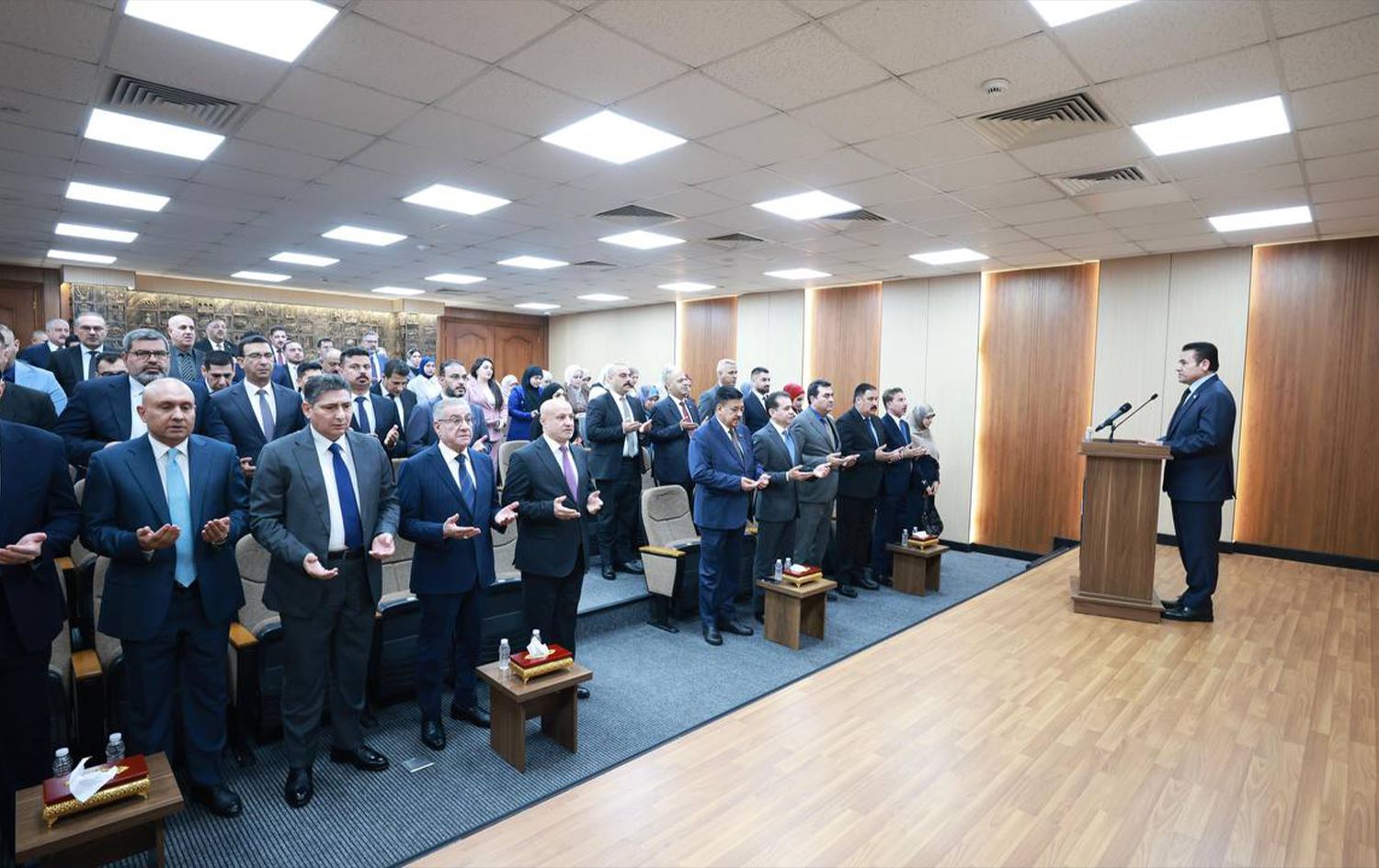 الأعرجي يلتقي ملاكات مستشارية الأمن القومي