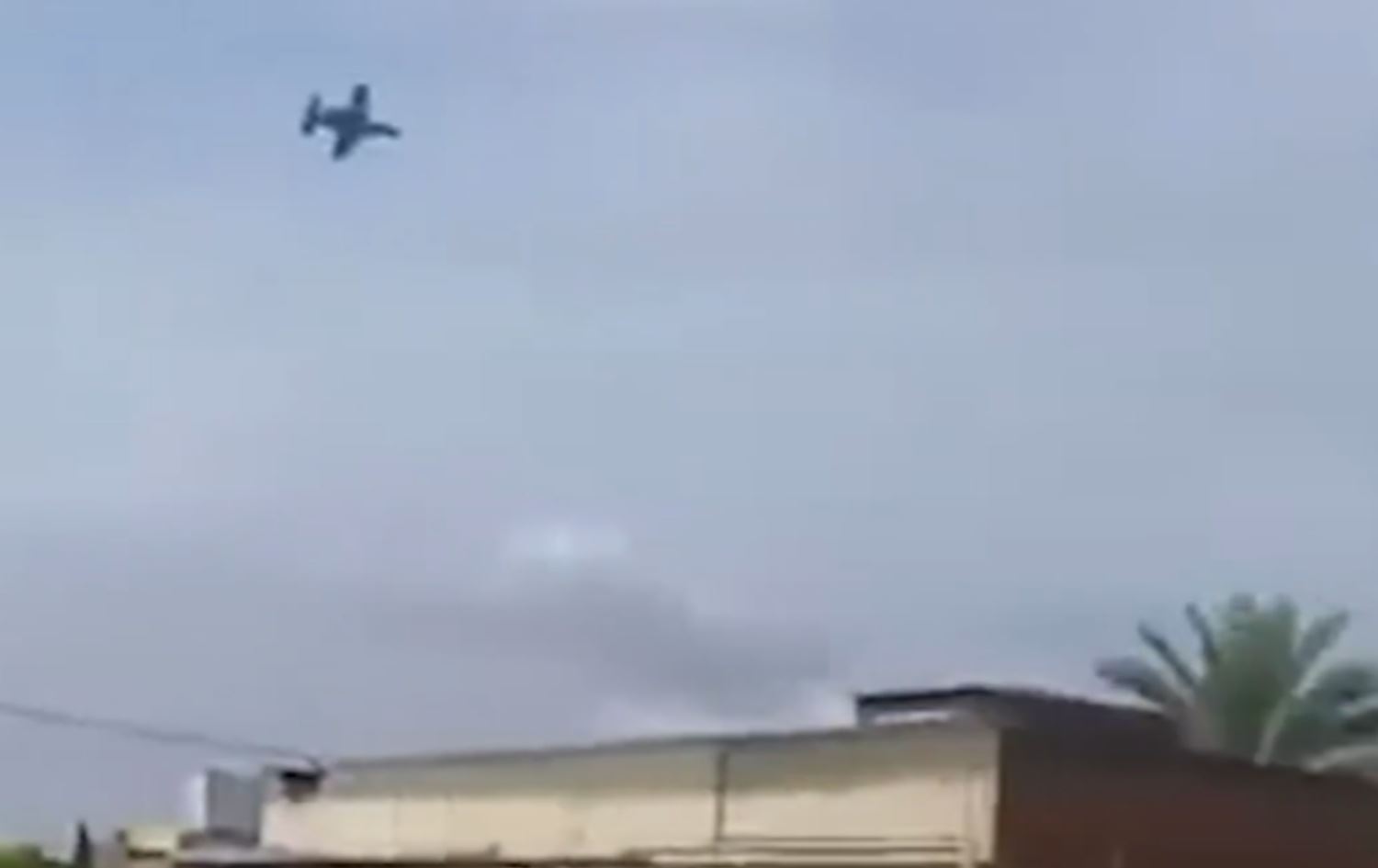 الطائرة A-10 في سماء الحبانية 