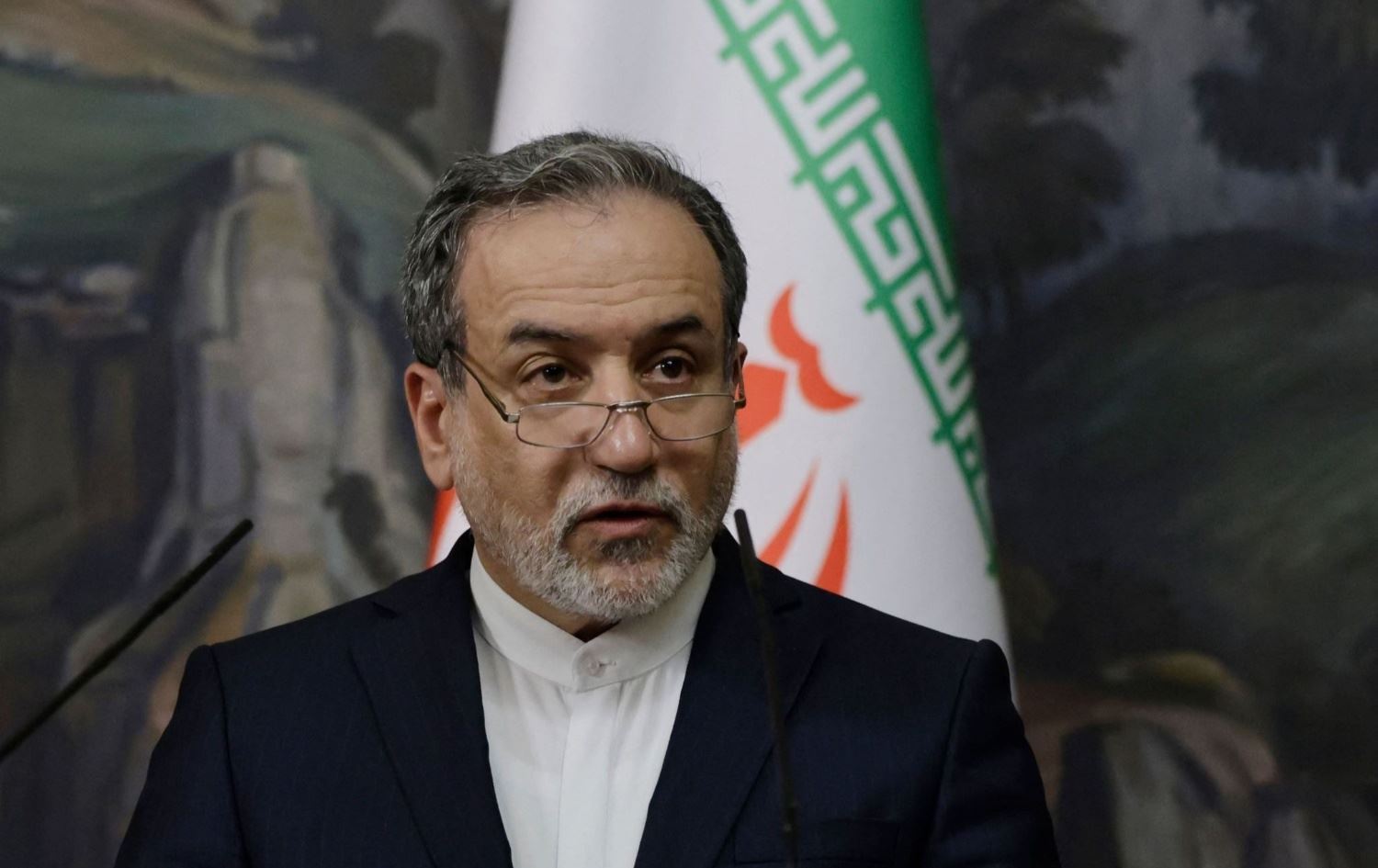 عراقجي يشيد بموقف العراق تجاه الهجمات ضد إيران