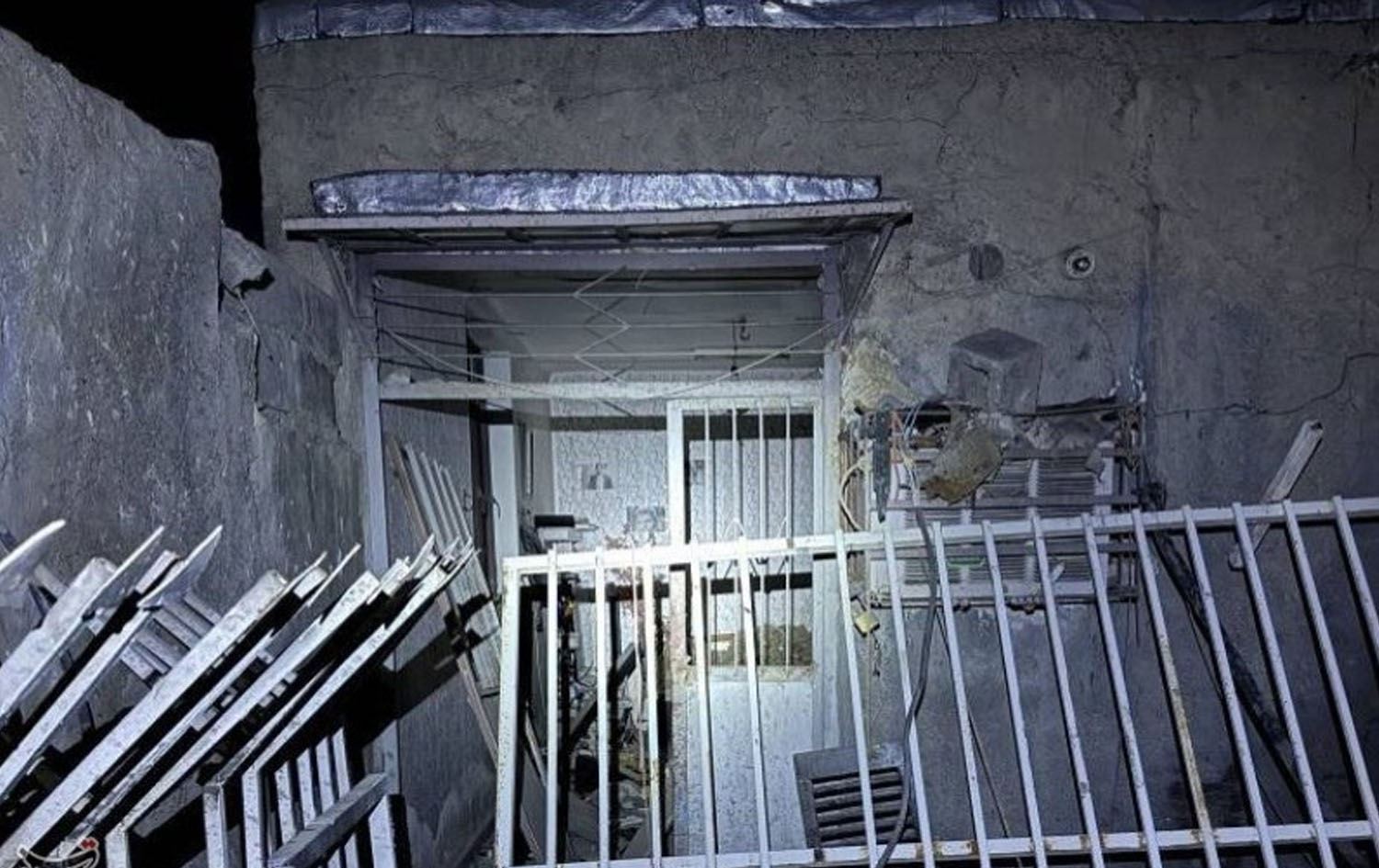 دیمەنێکی شوێنە بۆردوومانکراوەکەی هورموزگان