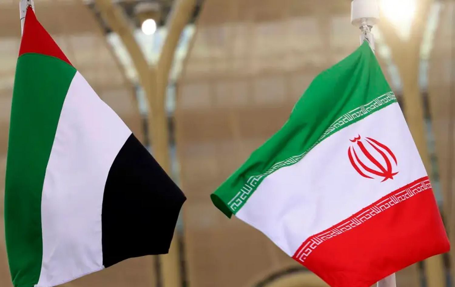 إيران تلغي إقامة 1200 مواطن إماراتي وتمنحهم مهلة أسبوعاً للمغادرة