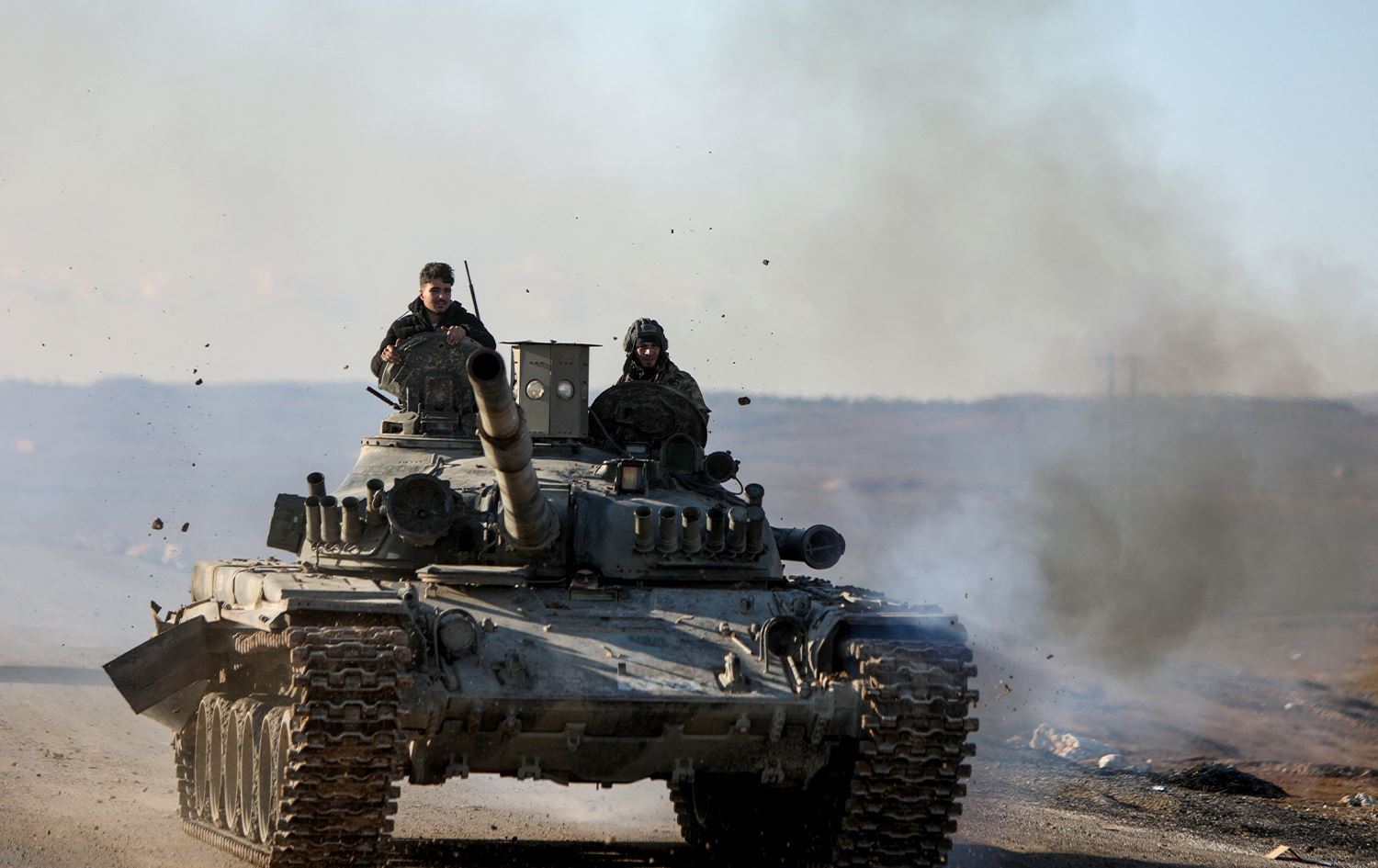 هجوم مسيّرات يستهدف قواعد للجيش السوري قرب الحدود العراقية