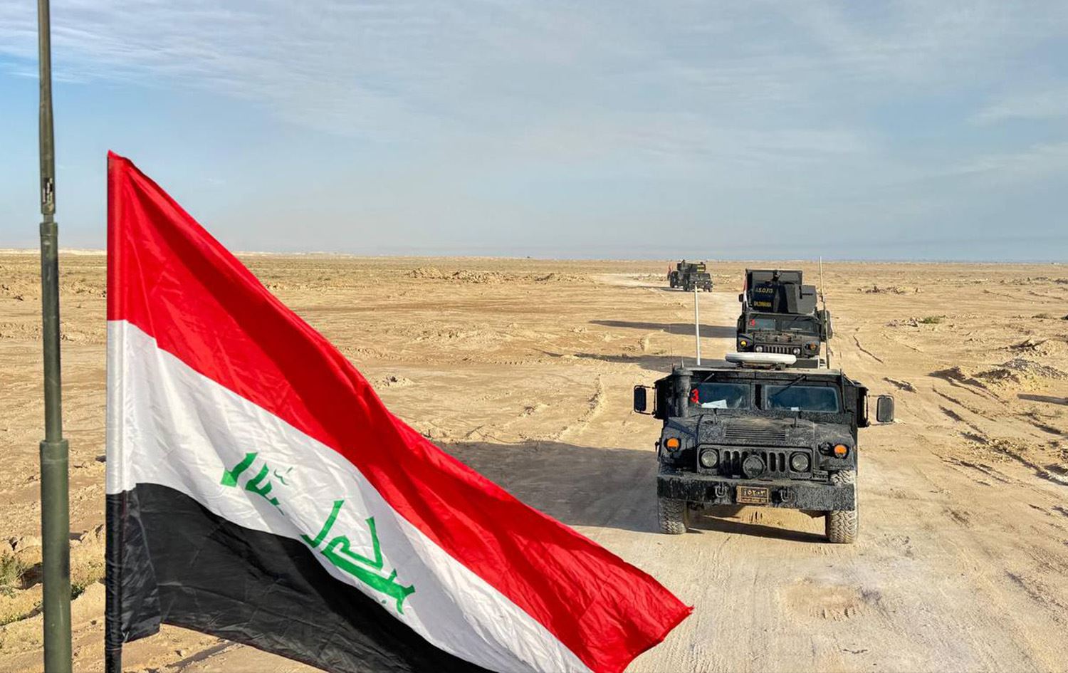 عجلة عسكرية 