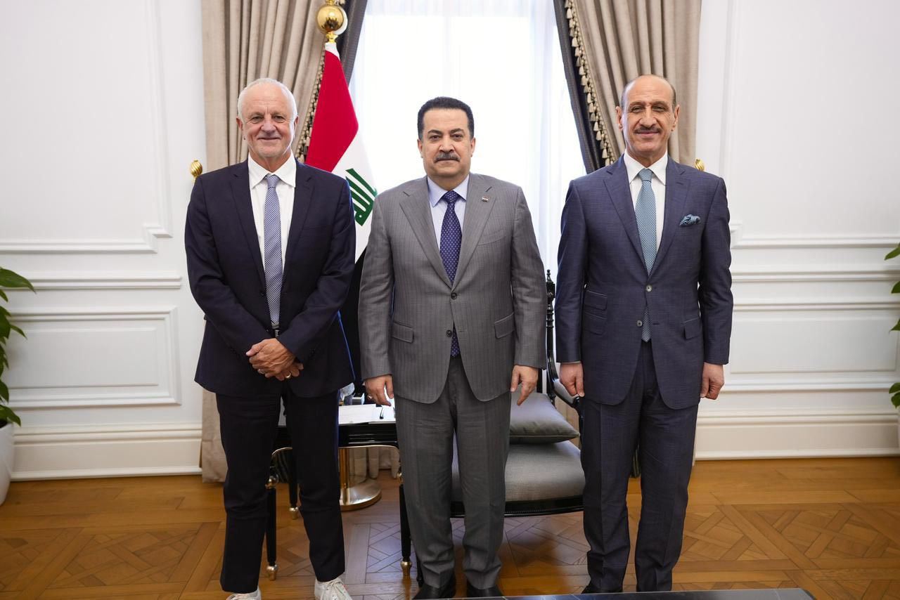 عەدنان درجال و گراهام ئارنۆڵد لەگەڵ محەممەد شیاع سودانی