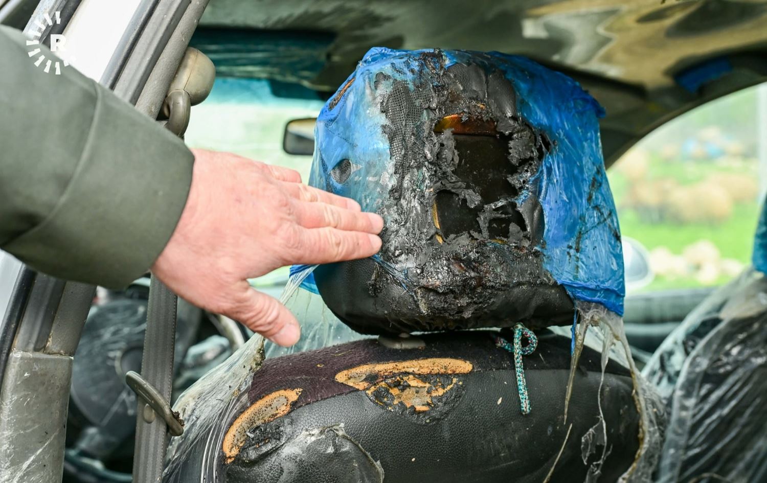 ئۆتۆمبێلی هاونیشتمانییەک دوای هێرشە درۆنییەکە. وێنە: بڵند تاهیر- رووداو