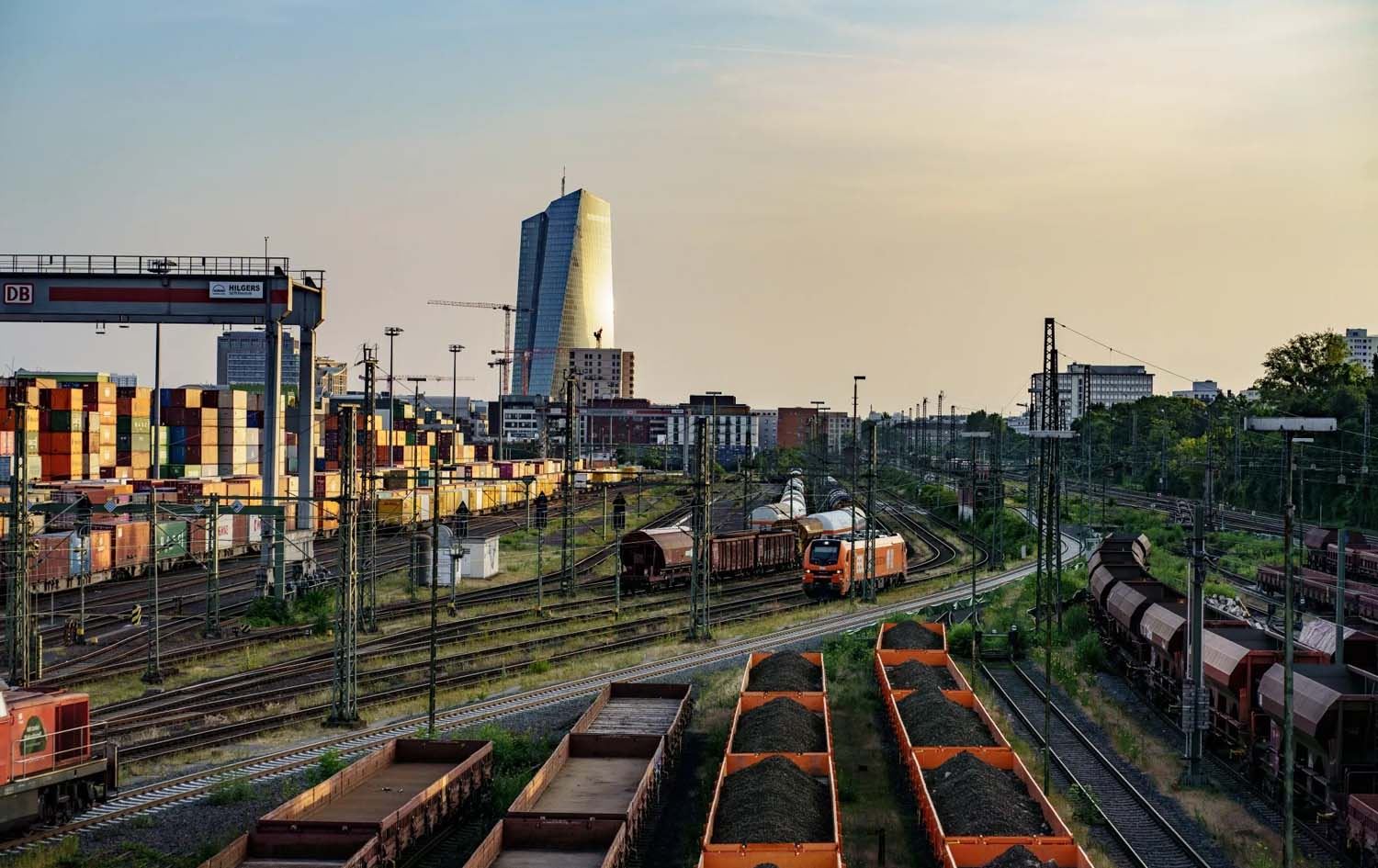 بانکی ناوەندیی ئەورووپا لە فرانکفۆرتی ئەڵمانیا. وێنە: Ben Kilb/Bloomberg