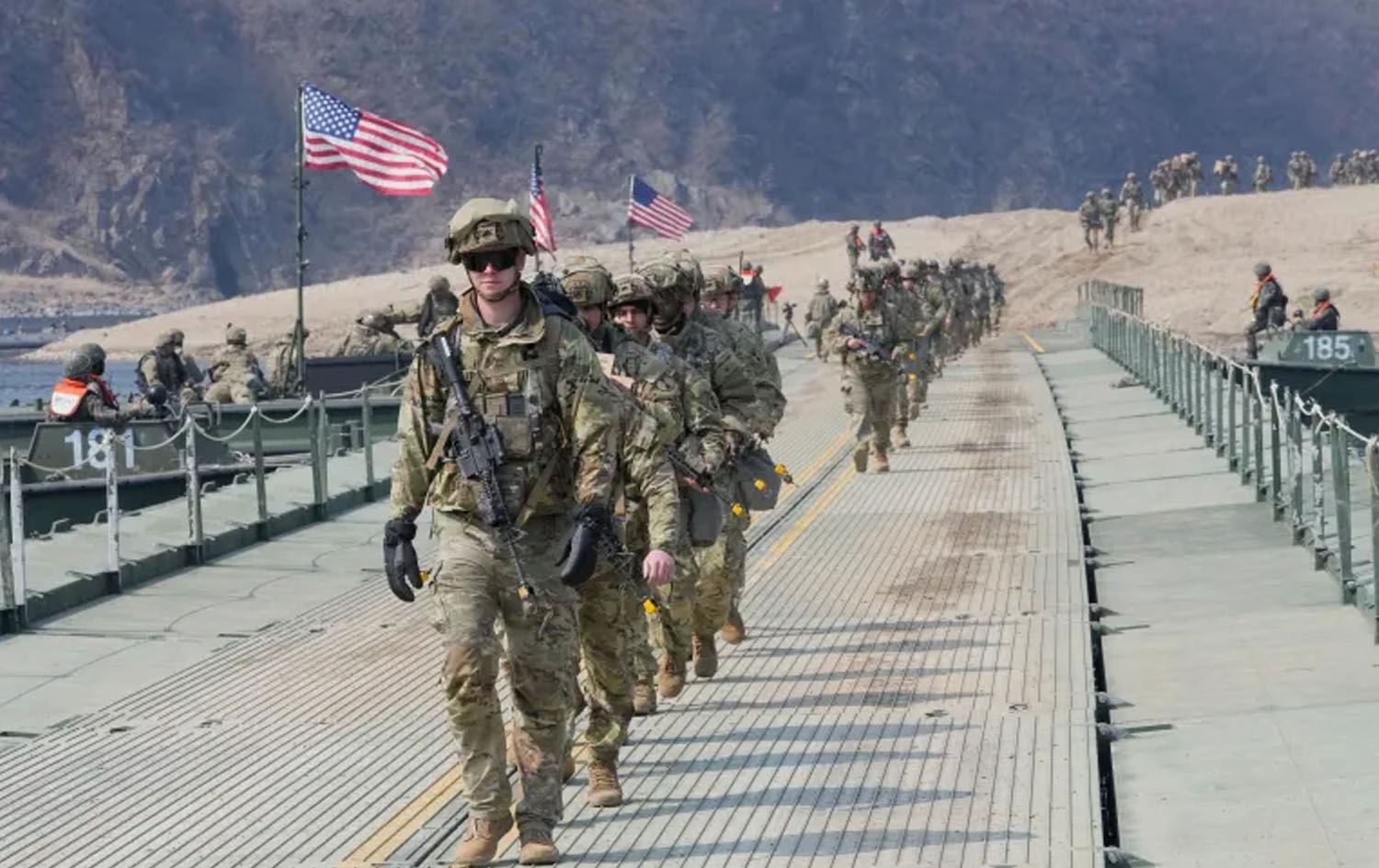 راپرسییەک: نزیکەی 65%ی ئەمریکییەکان دژی ناردنی هێزی زەوینین بۆ ئێران