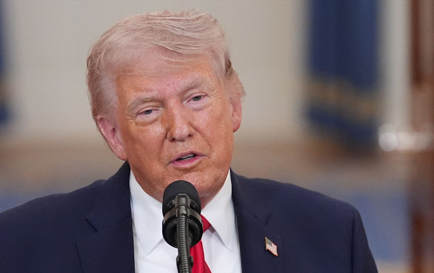 ترمب: سنوجه لإيران ضربات شديدة للغاية خلال الأسبوعين إلى الثلاثة المقبلة