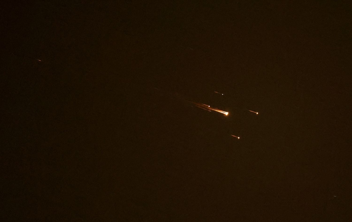 مووشەکی ئێران لە ئاسمانی ئیسرائیل. وێنە: AFP