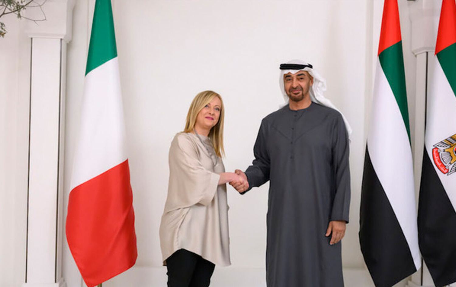 رئيسة وزراء إيطاليا مع رئيس دولة الإمارات - أرشيفية