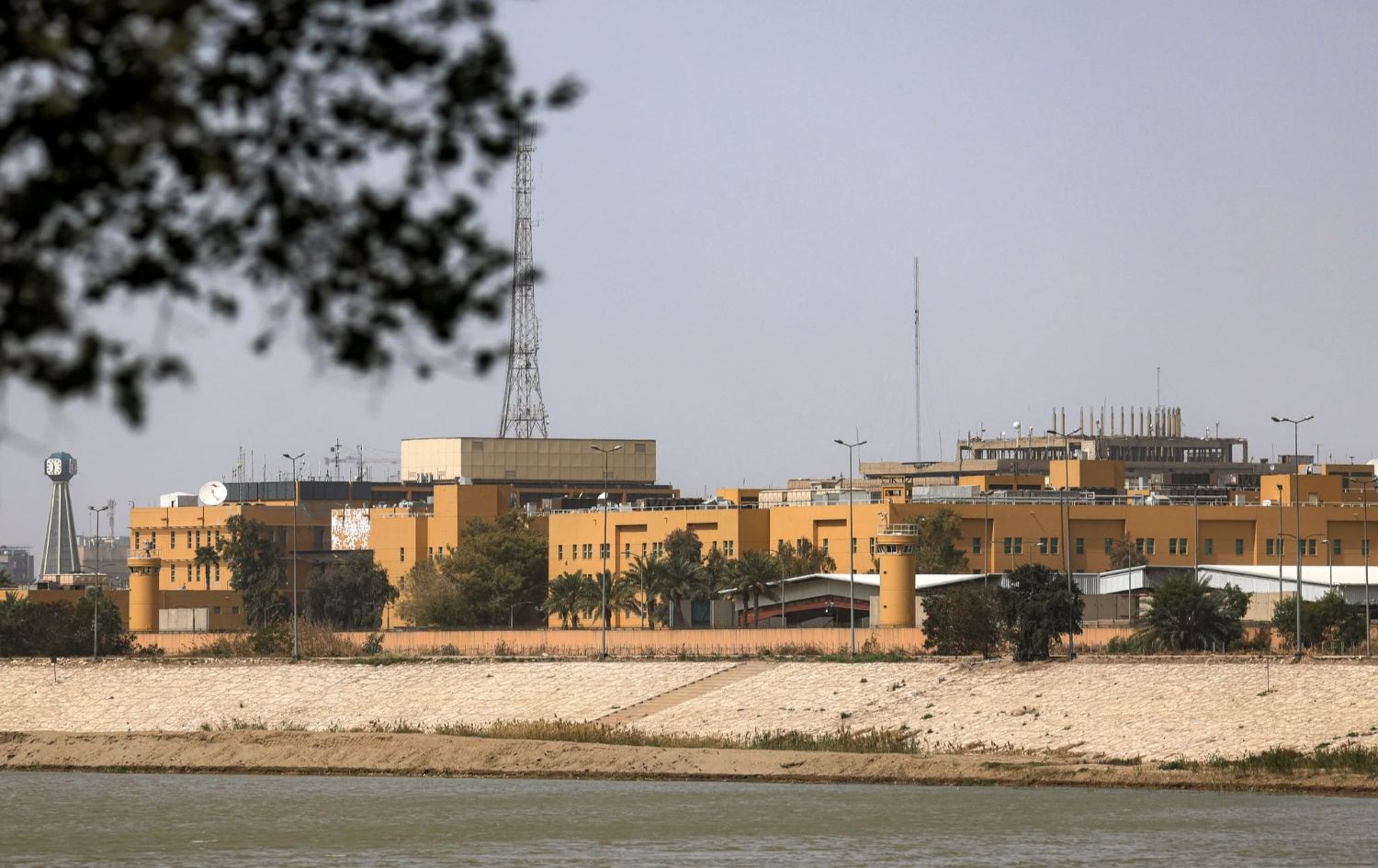 باڵیۆزخانەی ئەمریکا لە عێراق: دوودڵ نابین لە بەرگریکردن ئەگەر حکومەتی عێراق نەتوانێت