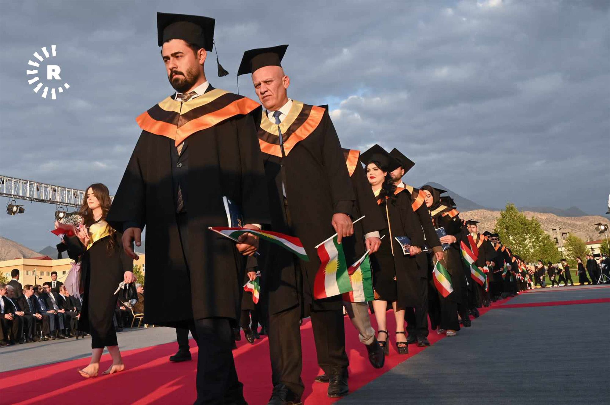 وێنەیەکی ئاهەنگی دەرچوونی زانکۆی کوردستان - هەولێر. 