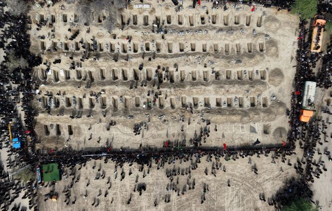 گۆڕی ئەو قوتابیانەی لە بەندەر عەباس کوژران.