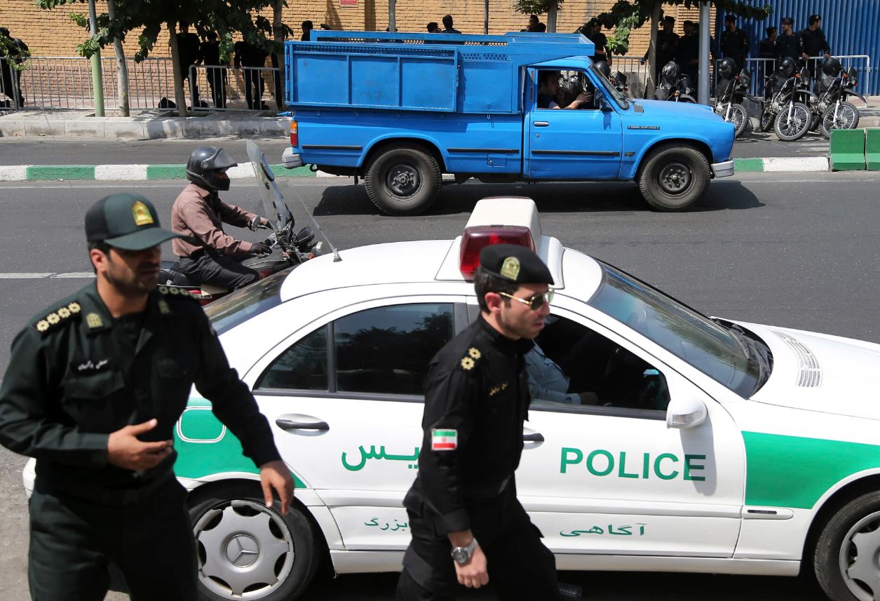 دوو پۆلیسی ئێران. وێنە: AP