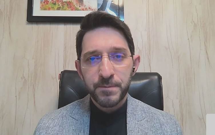 حميد رضا غلام زادة مدير مركز أبحاث بيت الدبلوماسية الإيرانية