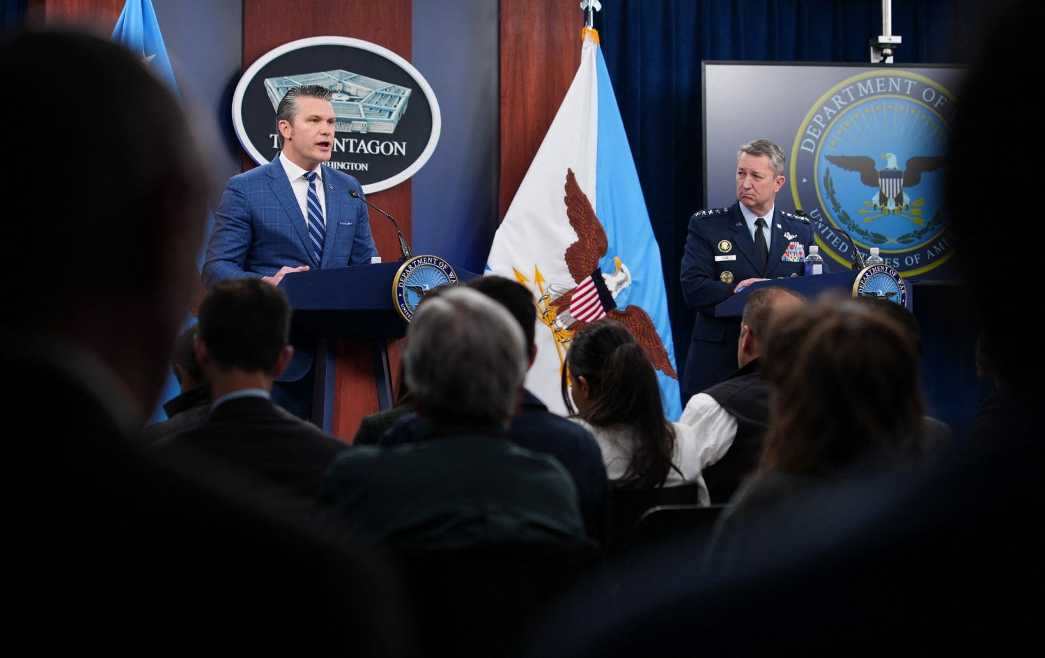 وەزیری جەنگی ئەمریکا و سەرۆکی ئەرکانی هاوبەشی ئەمریکا