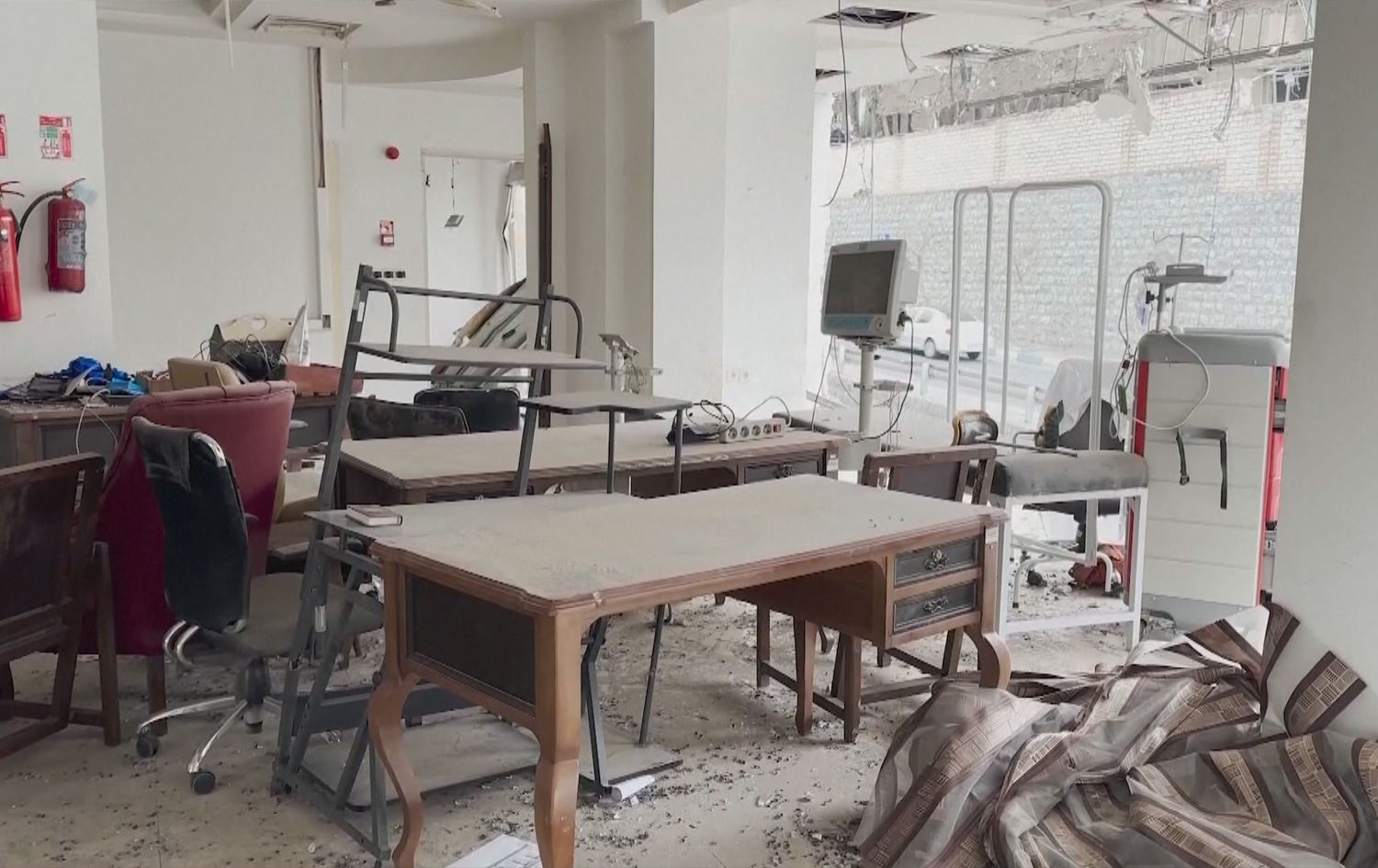 نەخۆشخانەیەک لە ئێران وێران بووە.