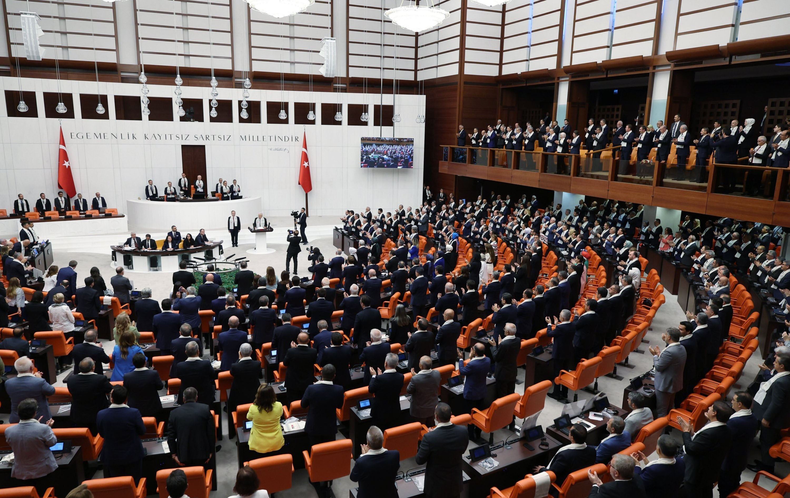 نێو هۆڵی پەرلەمانی تورکیا. وێنە: AA