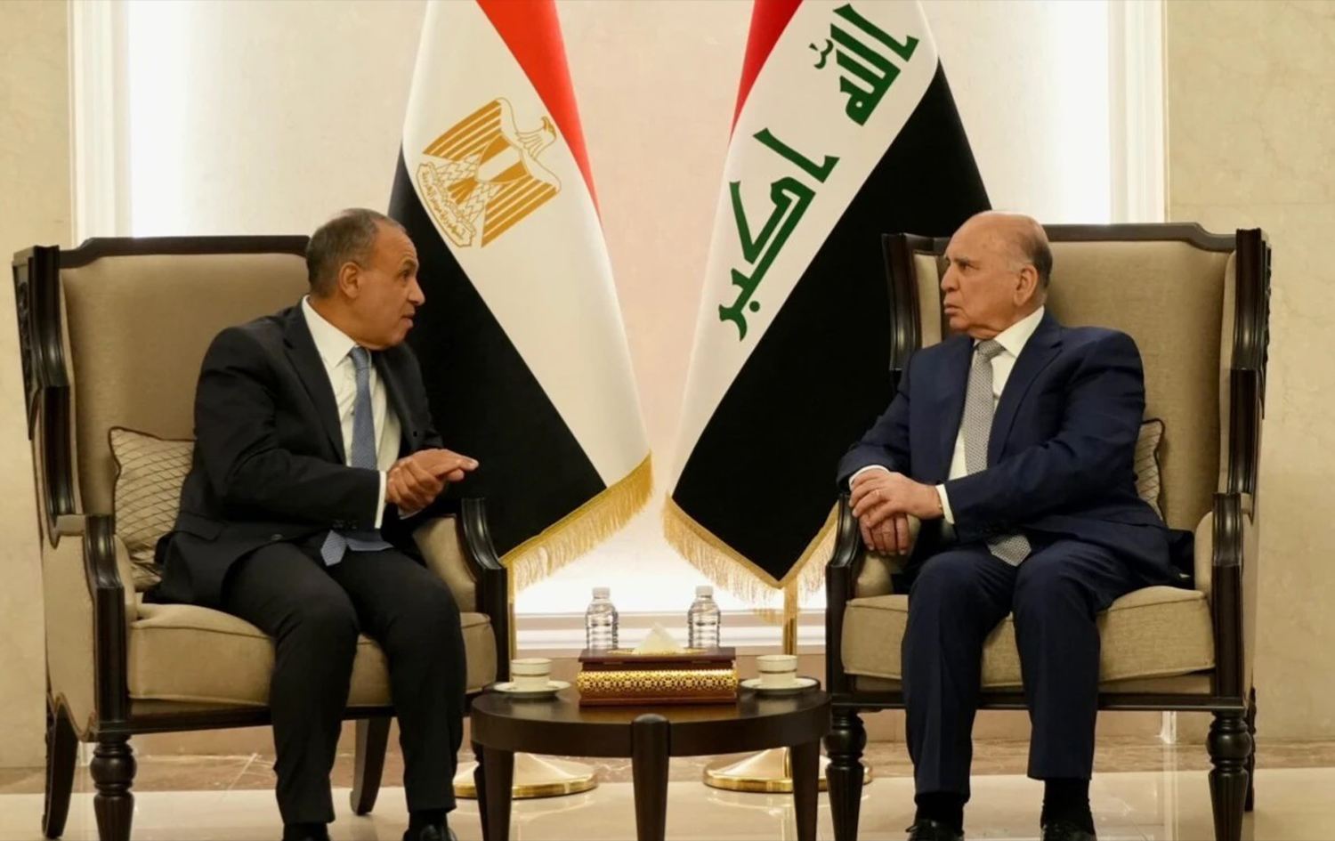 وزير الخارجية العراقي يستقبل نظيره المصري