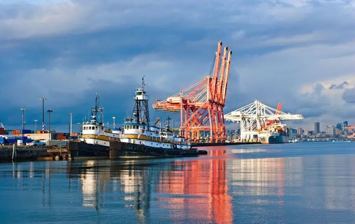 بەندەری عەقەبەی ئوردن. 