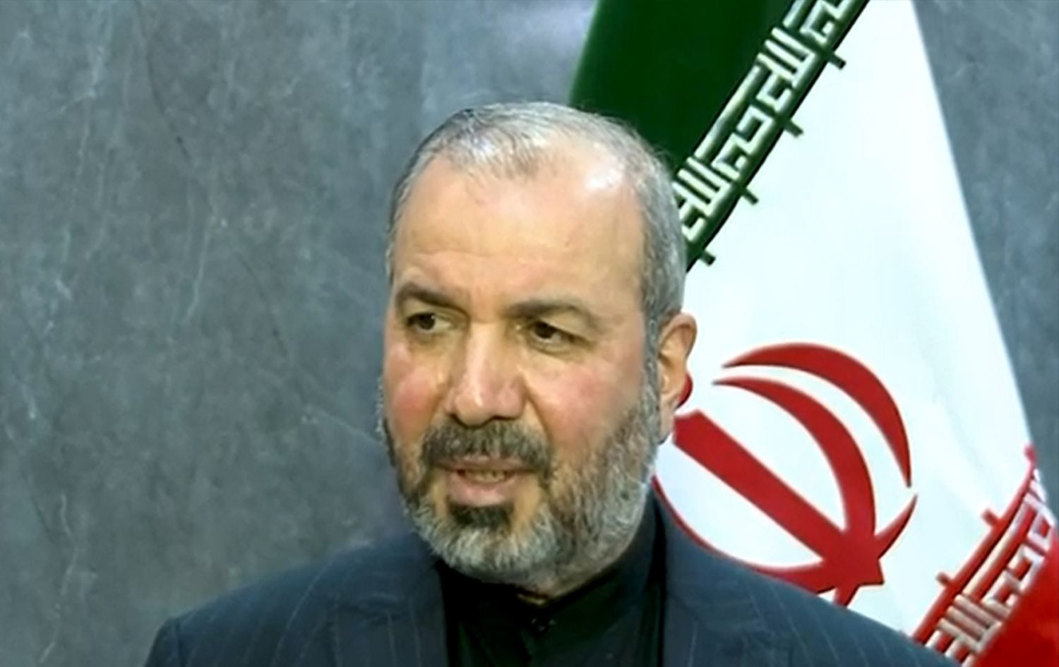 السفير الإيراني في بغداد محمد كاظم آل صادق