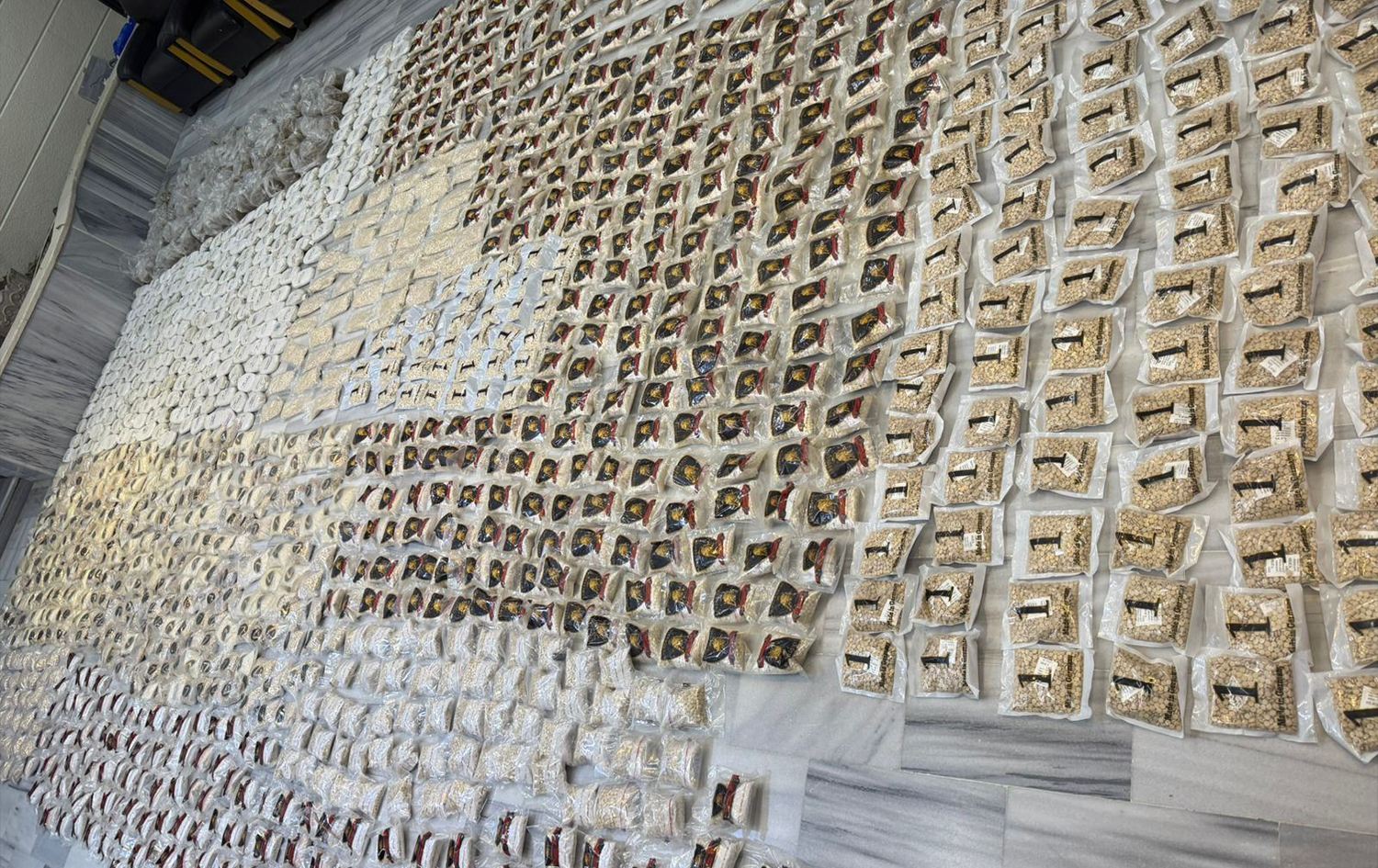 الداخلية العراقية تعلن ضبط نصف مليون حبة مخدرة خارج الحدود