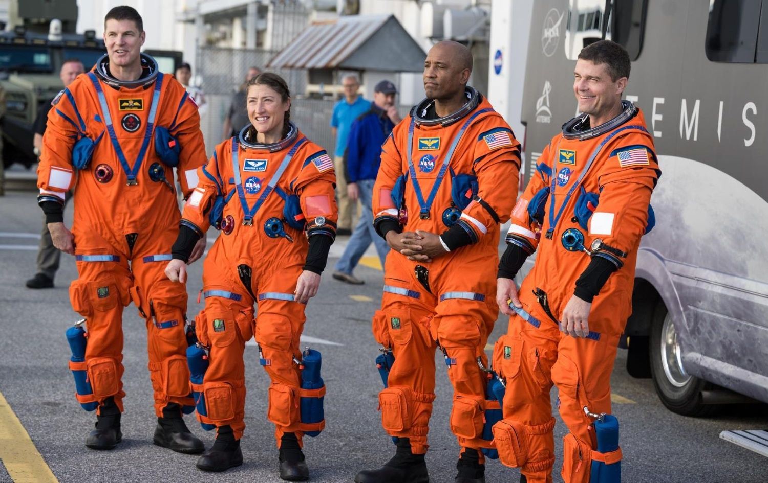 ترەمپ بۆ تیمی ئارتمس 2: گەشتەکەتان ناوازە بوو، هەنگاوی داهاتوومان مەریخە