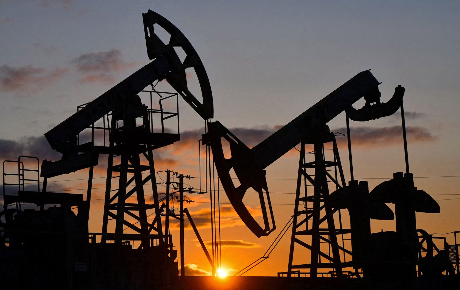 ئەمڕۆ ماوەی لێخۆشبوونی کڕینی نەوتی رووسیا کۆتایی دێت؛ "رێککەوتن کراوە درێژبکرێتەوە"