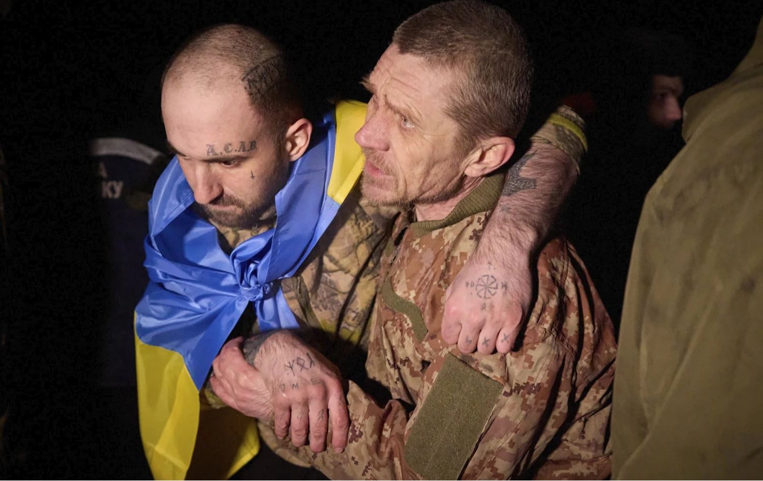 ساتی ئازادکردنی سەربازێکی ئۆکرانی. وێنە وەزارەتی بەرگری ئۆکرانیا