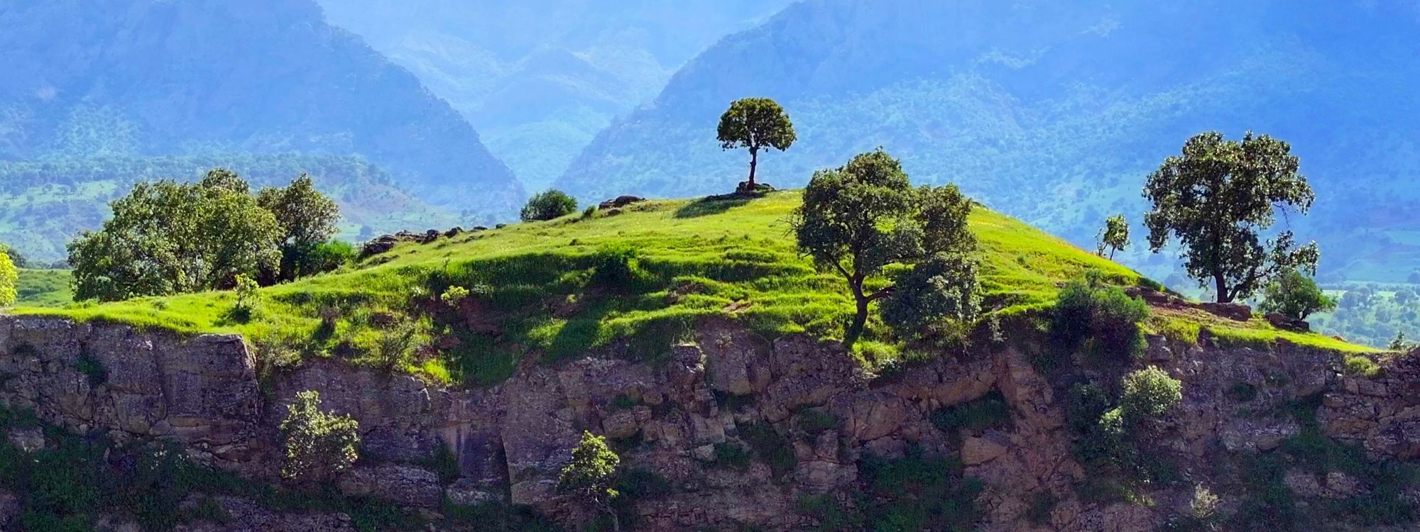 وێنە.. سرووشتی جوانی قەرەداخ لە بەهاردا