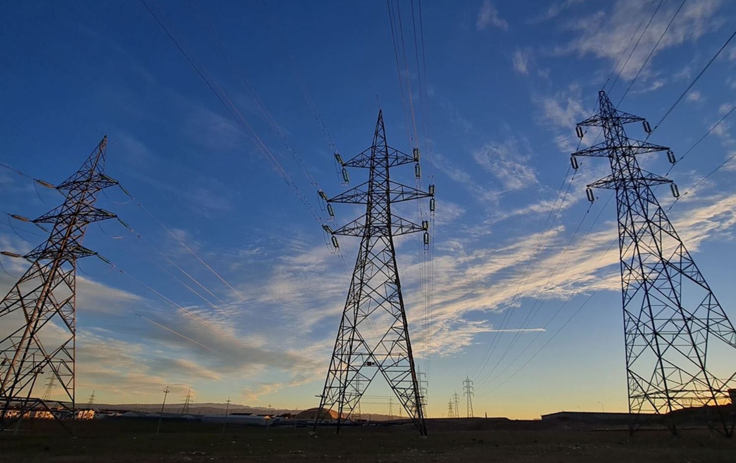 Iraq says regional power links to supply 1,250 MW before summer