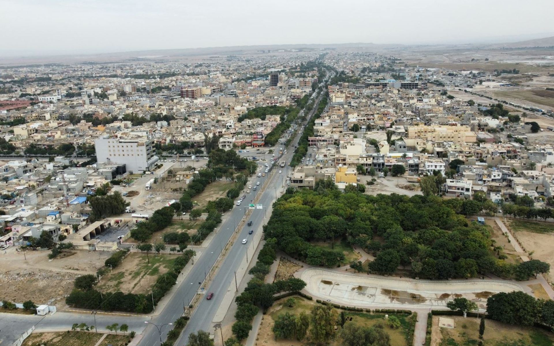 دیمەنێکی گشتیی کەلار