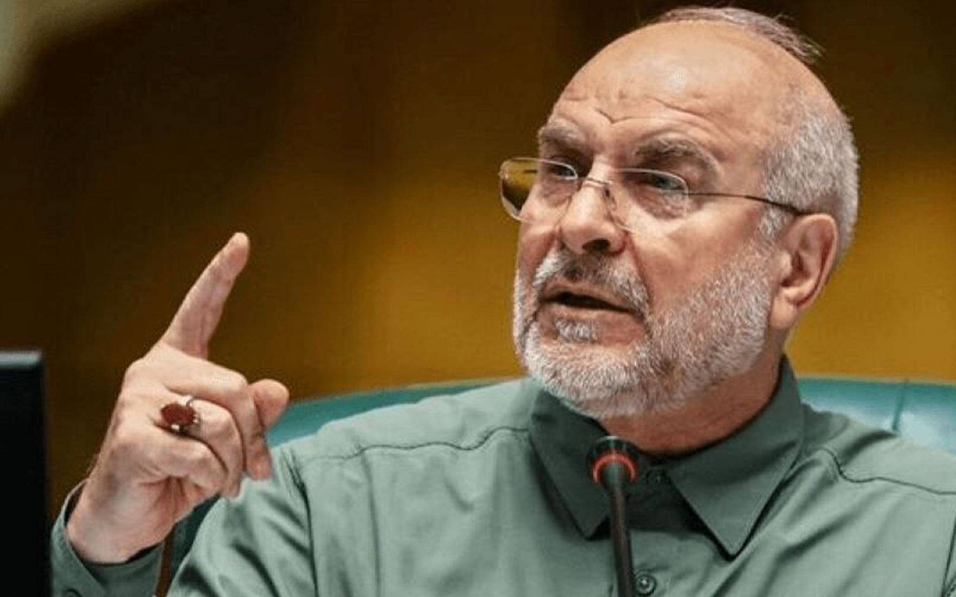 محمد باقر قاليباف رئيس البرلمان الإيراني