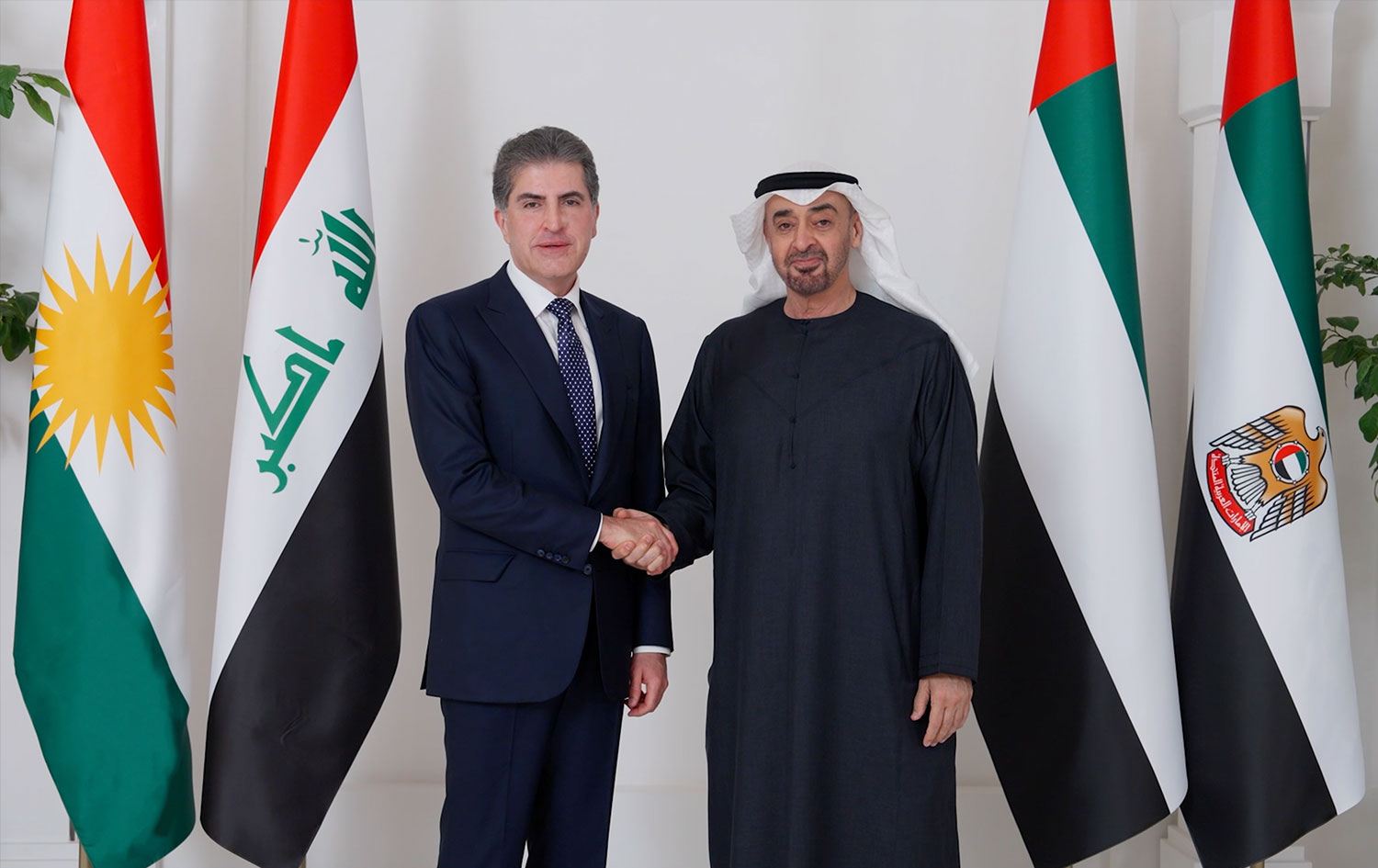 Kürdistan Bölgesi Başkanı Neçirvan Barzani, Birleşik Arap Emirlikleri’ne (BAE) gerçekleştirdiği resmi ziyaret kapsamında BAE Devlet Başkanı Şeyh Muhammed bin Zayed Al Nahyan ile bir araya geldi.