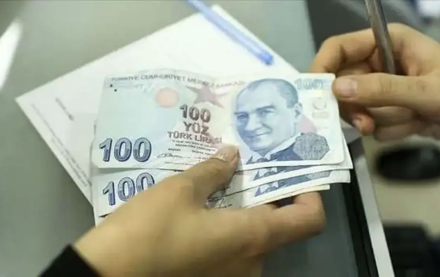 لیرەی تورکی.