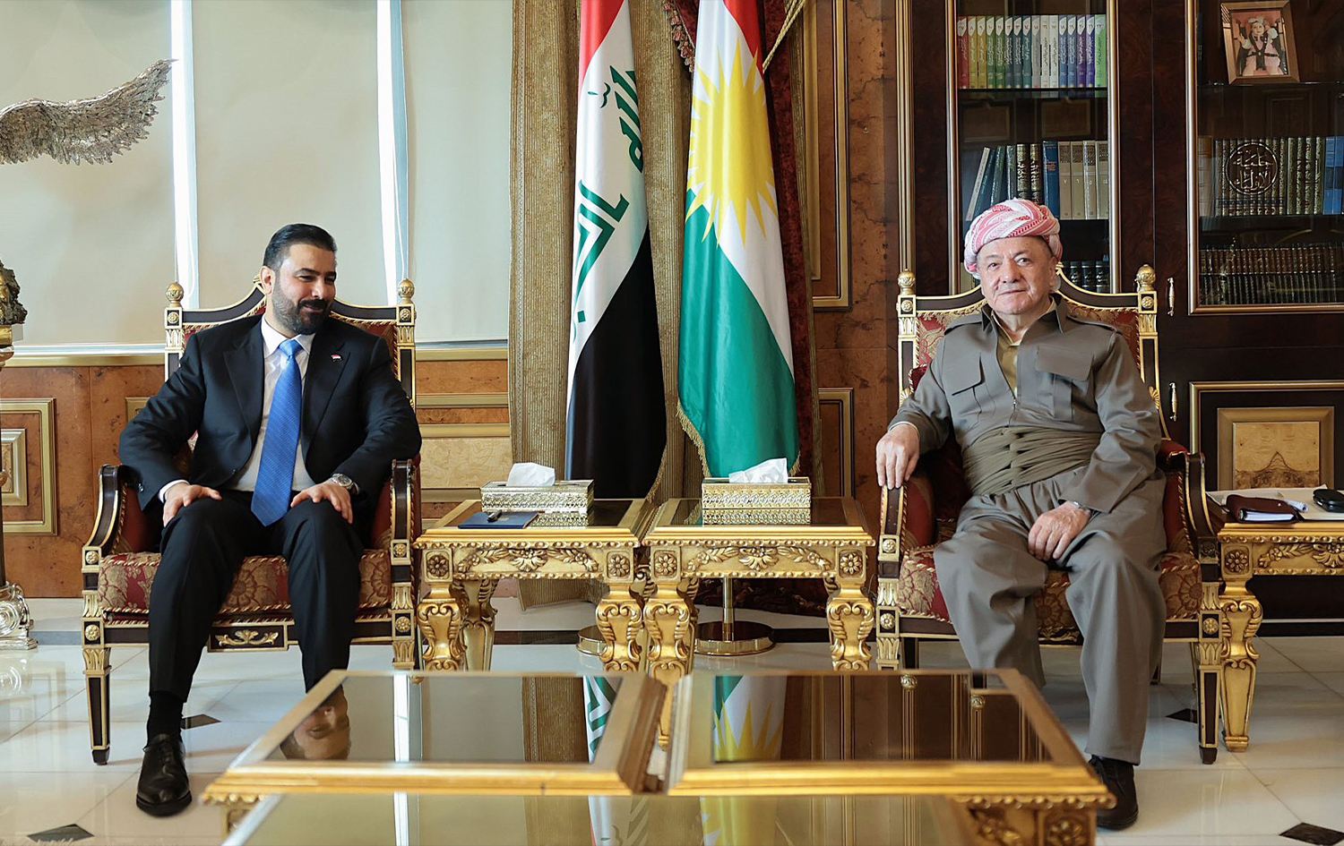 الرئيس مسعود بارزاني وعلي الزيدي، رئيس الوزراء الملكف بتشكيل الحكومة العراقية الاتحادية 