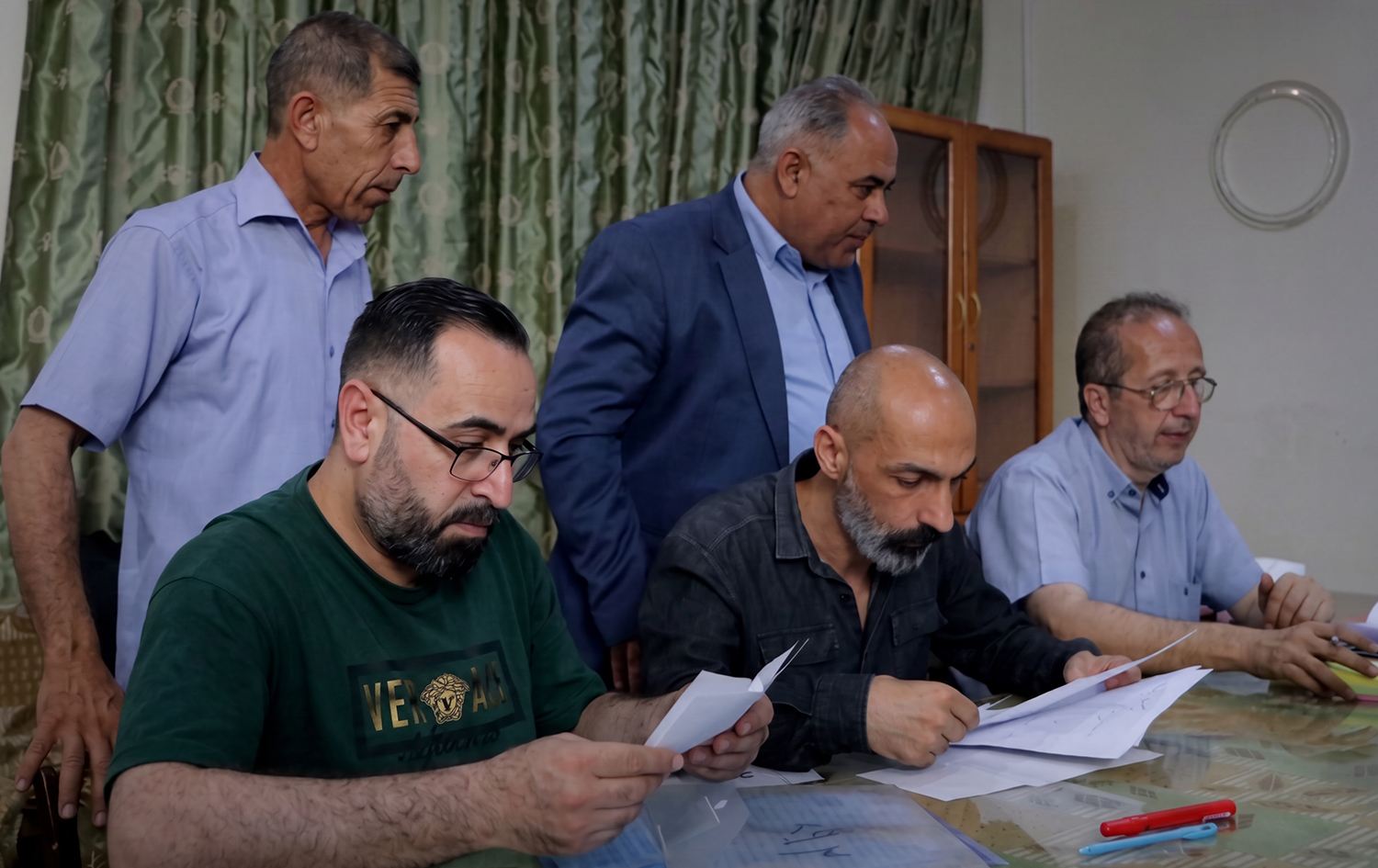 Damascus vets thousands of teachers in Hasaka amid integration efforts