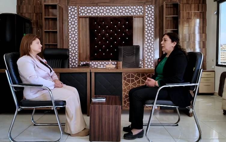 رئيسة هيئة التربية بالإدارة الذاتية لرووداو: سنستمر في التعليم باللغة والمناهج الكوردية 