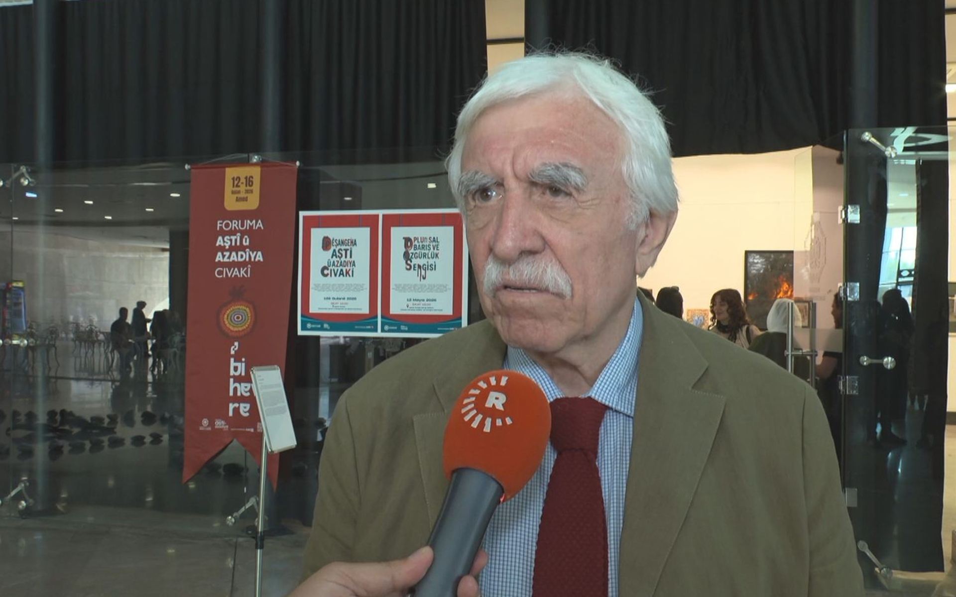  البرلماني عن حزب الديمقراطية ومساواة الشعوب (DEM) جنكيز جاندار
