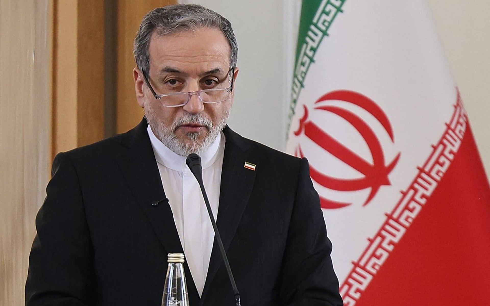 عێراقچی: ئێران سەرکەوتووی جەنگەکەیە و ئیرادەی خۆی بەسەر ئەمریکادا سەپاند