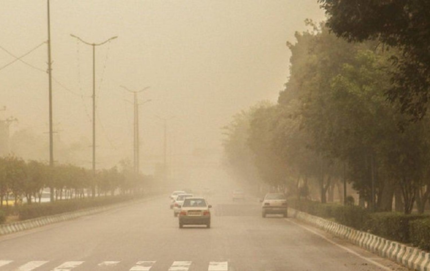 خۆڵبارین لە ئێران. وێنەکە بۆ روونکردنەوەی هەواڵەکەیە
