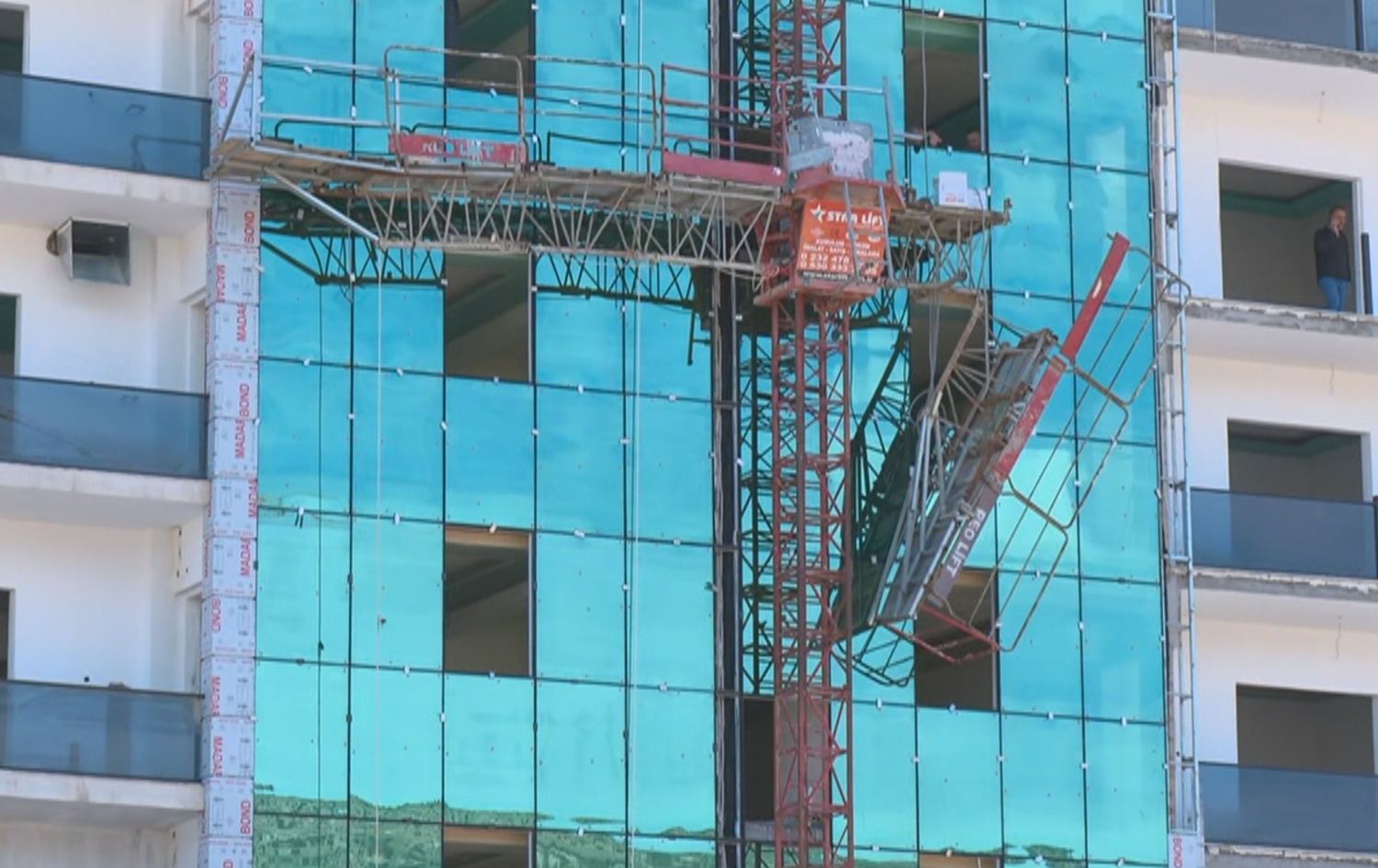 تازە زاوایەک و هەرزەکارێک لەنێو قوربانییانی شکانی ئاسانسوارەکەی دهۆکن