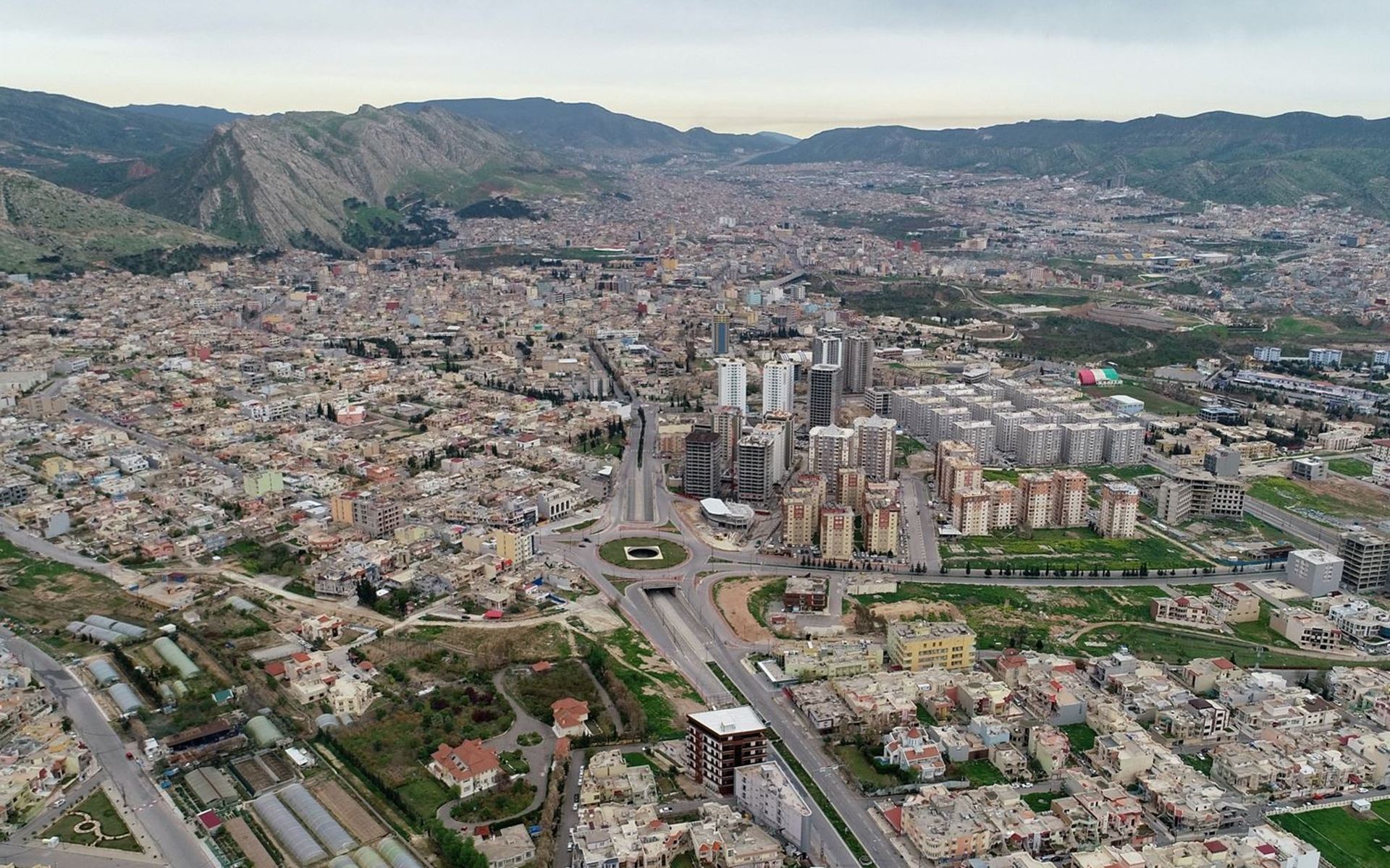 هەرێمی کوردستان پێشوازی لە گەشتیارانی جەژن دەکات؛ 70٪ی هوتێلەکانی دهۆک گیراون