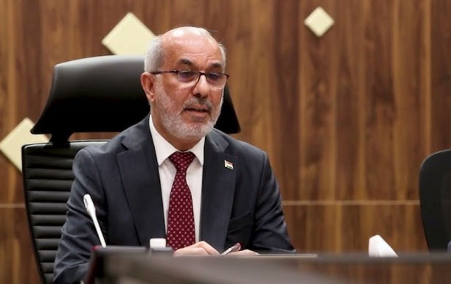 باسم محەممەد خزەیر، وەزیری نەوتی عێراق