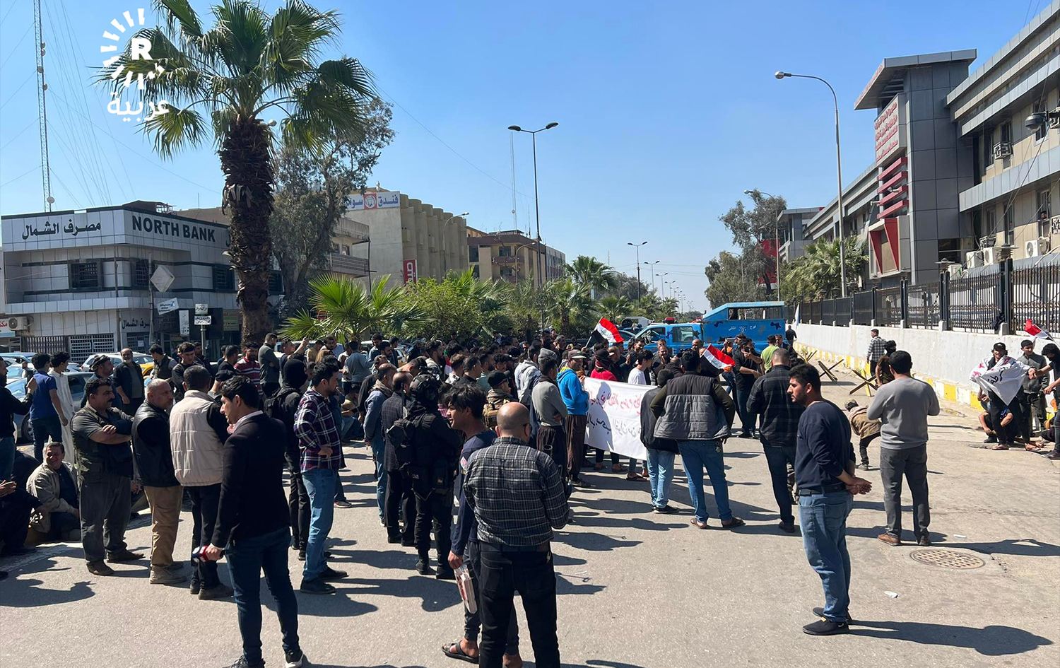 تظاهر كسبة أمام بلدية كركوك \ أرشيفية
