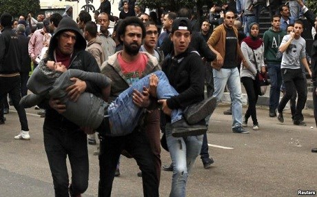 Misr: Di salvegera ketina Mubarek de 15 kes hatin kuştin